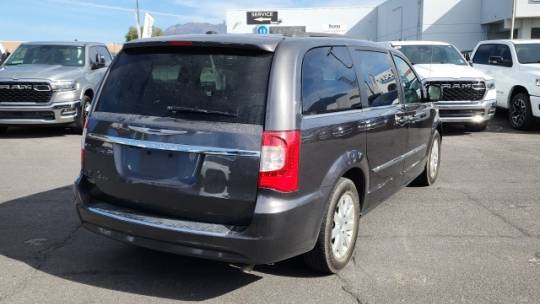 2016 Chrysler Town & Country