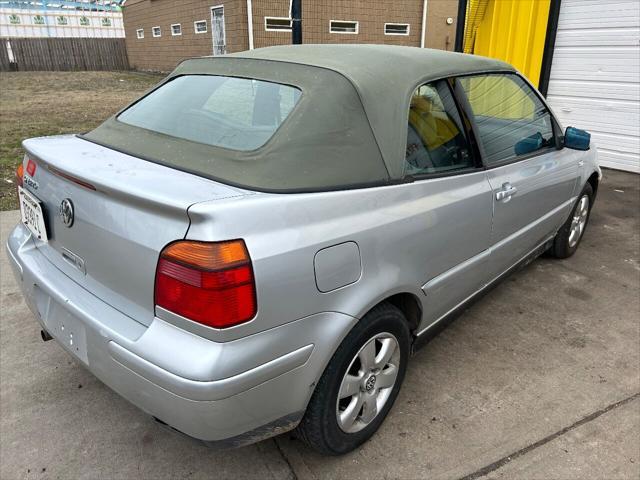 2002 volkswagen cabrio glx 2dr convertible