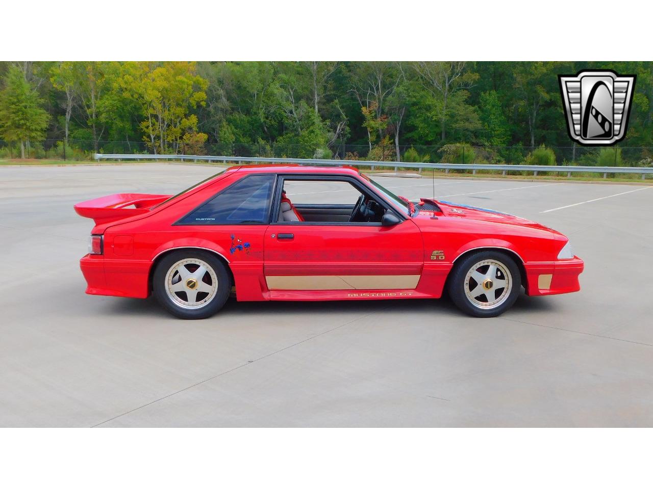1992 ford mustang