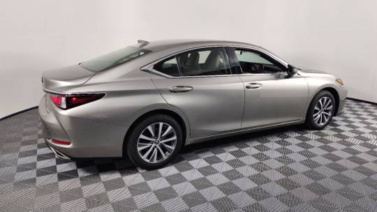 2020 Lexus ES