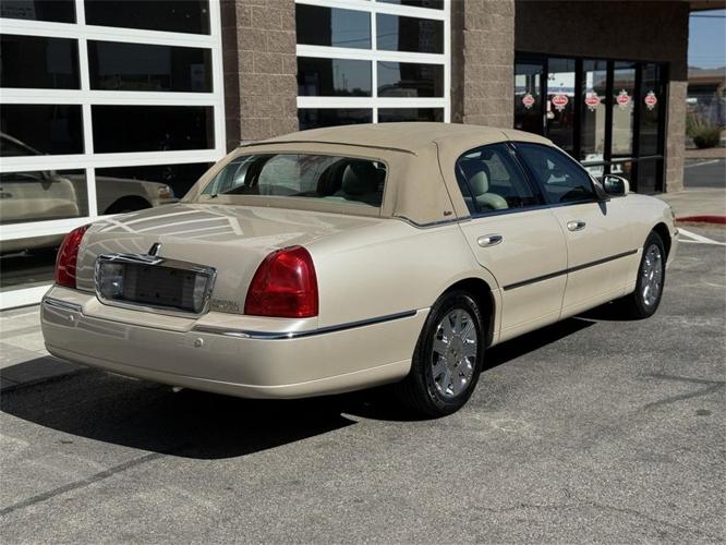 2003 lincoln town car in henderson, nevada