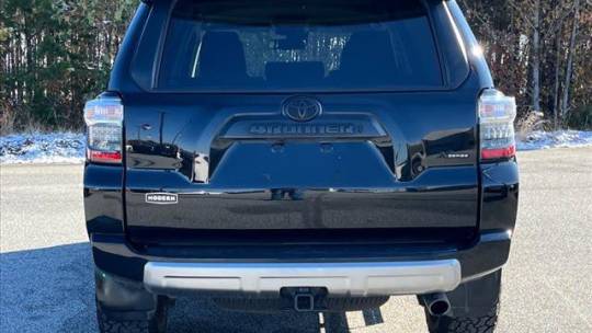 2022 toyota 4runner trd off-road