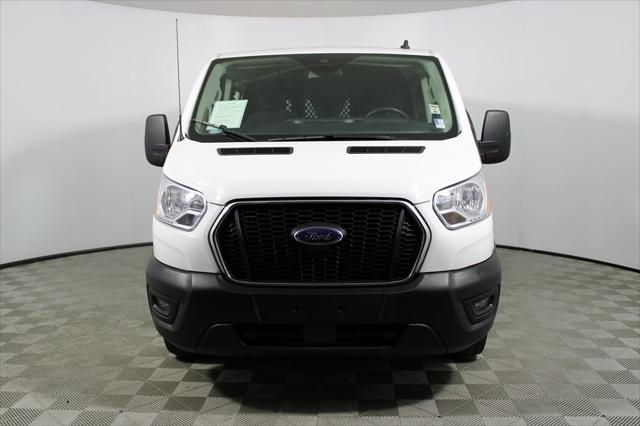 2022 ford transit-150 base