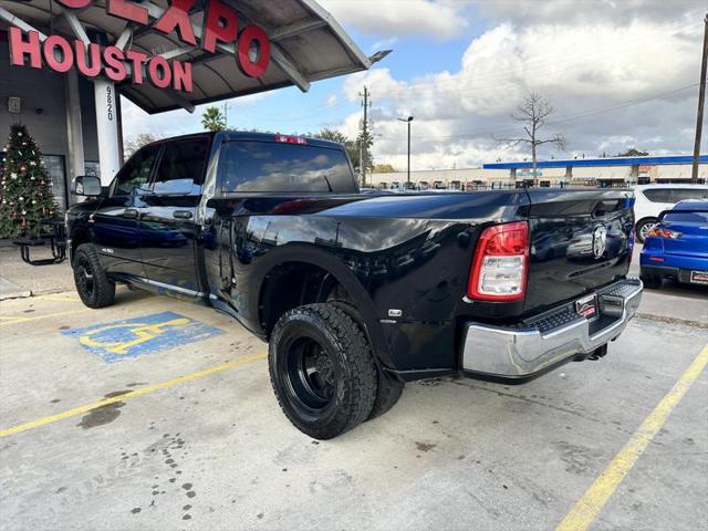 2022 ram 3500 tradesman crew cab 4x2 8' box