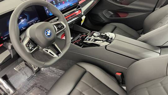 2024 BMW i5