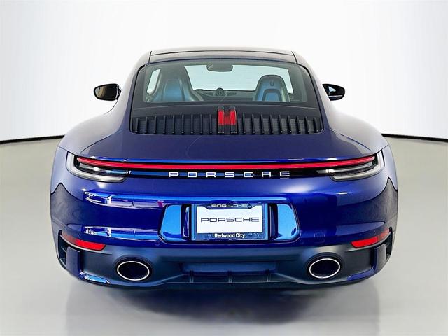 2021 porsche 911 carrera
