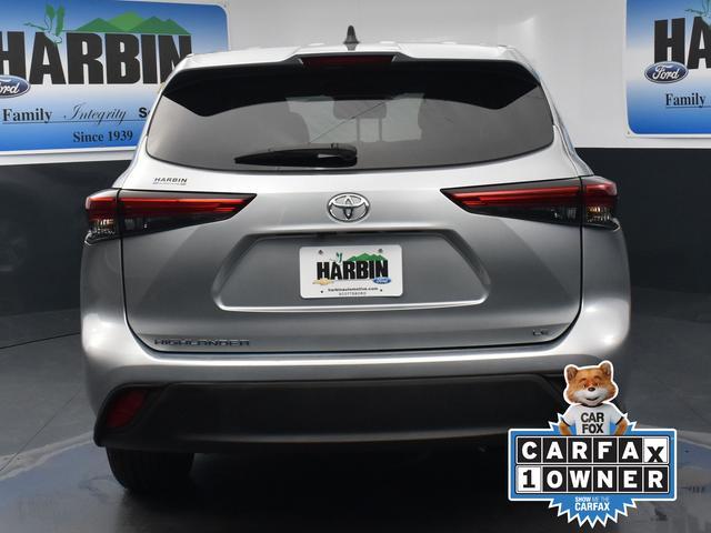 2023 toyota highlander le