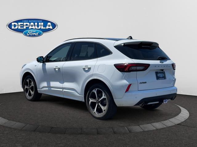 2023 ford escape st-line select