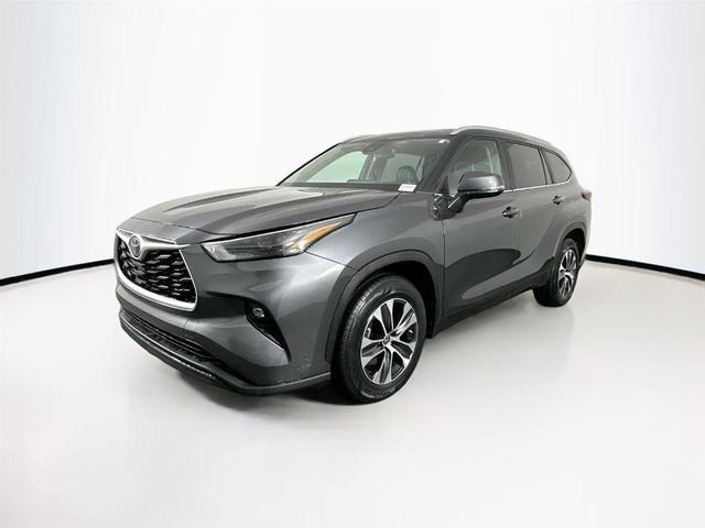 2023 toyota highlander xle