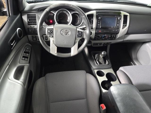 2015 toyota tacoma base