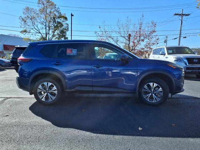2022 nissan rogue sv