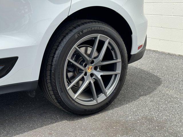 2023 porsche macan