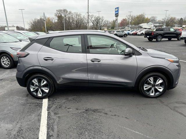 2023 chevrolet bolt euv lt