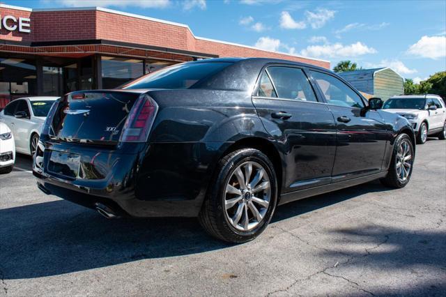 2014 chrysler 300 s