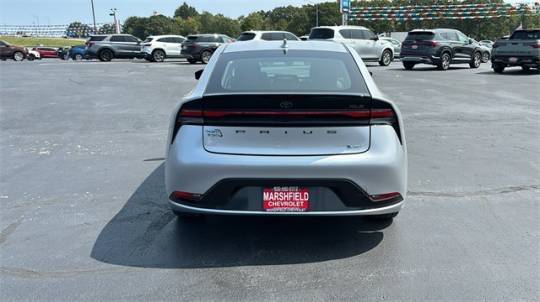 2023 toyota prius le