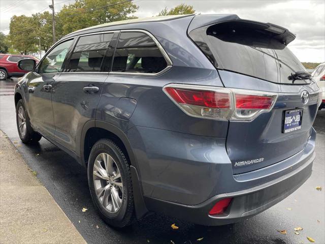 2015 toyota highlander le