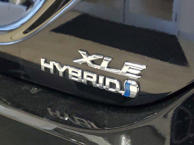 2024 toyota camry hybrid xle