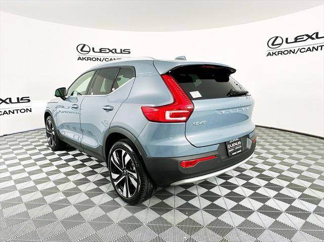 2023 volvo xc40 b5 ultimate bright theme