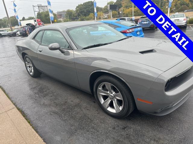 2019 dodge challenger sxt