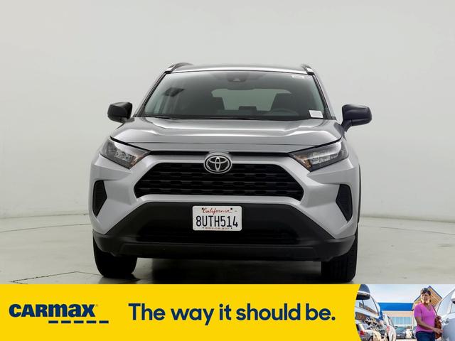 2021 toyota rav4 le