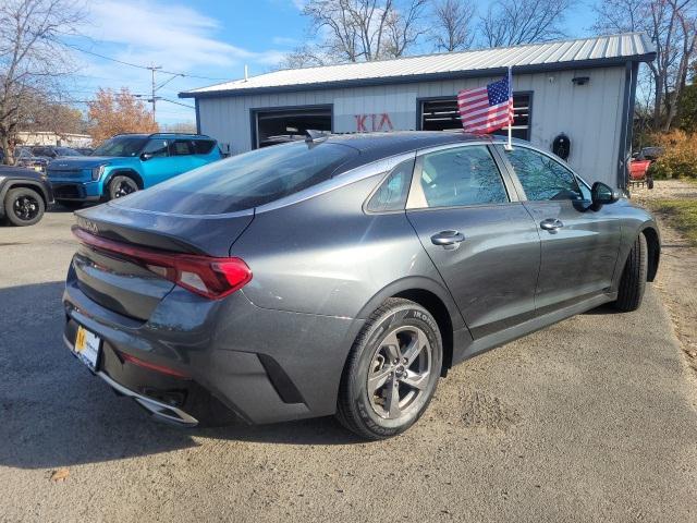2022 kia k5 lxs