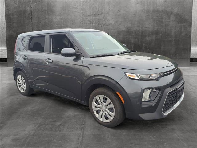 2022 kia soul lx