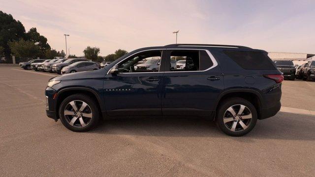 2022 chevrolet traverse lt leather