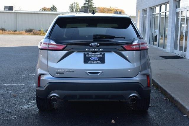 2022 ford edge titanium