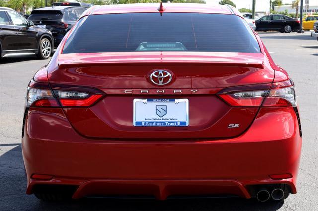 2022 toyota camry se