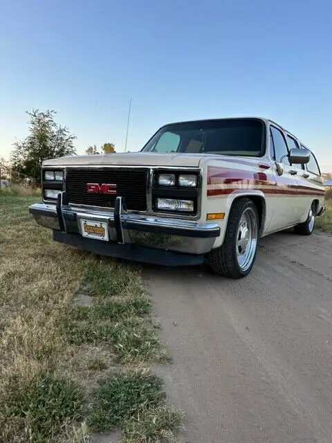 1989 gmc c2500 suburban brown rwd automatic 454 89k original miles lowered!!!