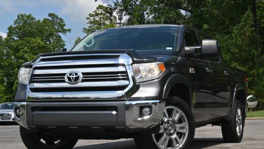 2017 toyota tundra 1794 edition crewmax 5.5' bed flex fuel 5.7l v8 4wd auto