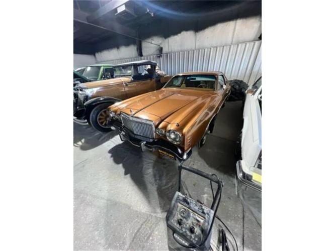 1977 chrysler cordoba in cadillac, michigan