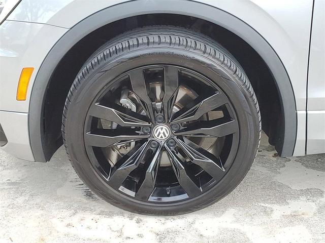 2021 volkswagen tiguan 2.0t se r-line black