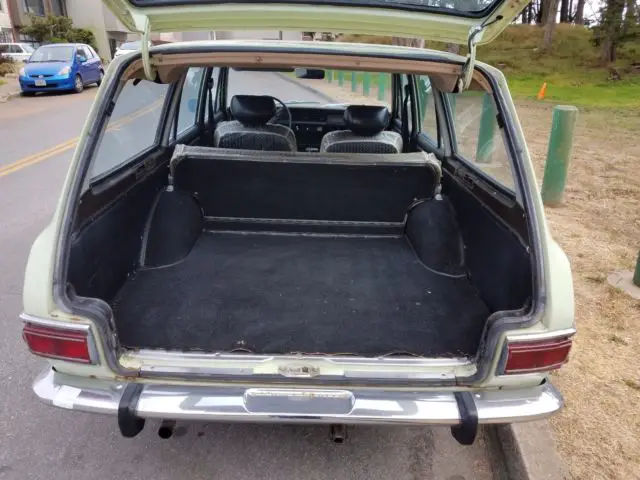 1971 toyota corona mark ii wagon 4-door 1.9l