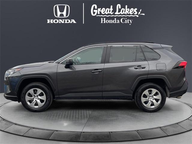 2021 toyota rav4 le