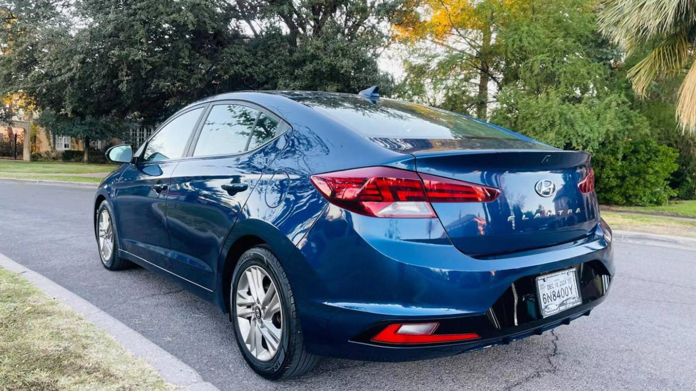 2019 hyundai elantra sel