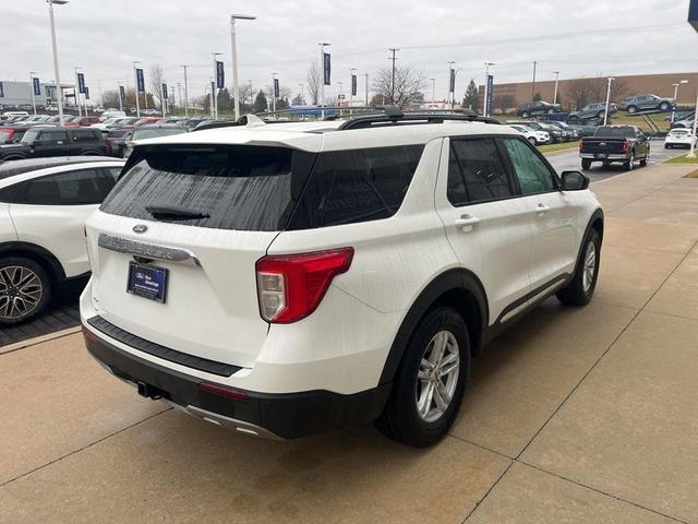2022 ford explorer xlt