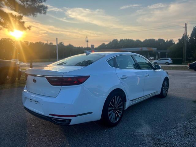 2017 kia cadenza premium