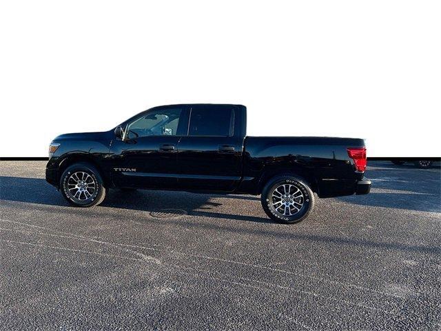 2022 nissan titan sv