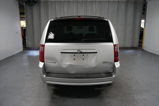 2010 dodge grand caravan sxt