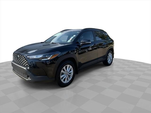 2023 toyota corolla cross le