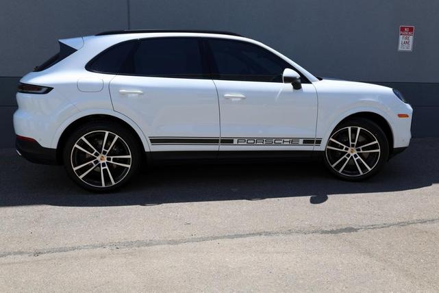 2024 porsche cayenne base