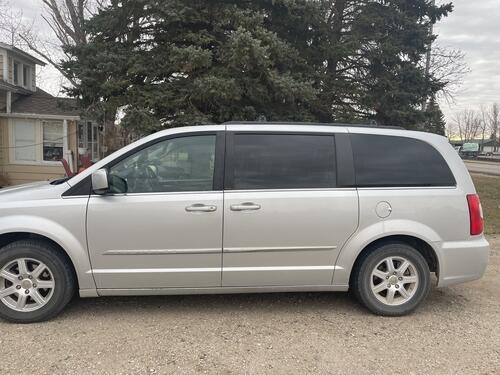 2008 chrysler town and country mini van. this has been an awesome vehicle for us b