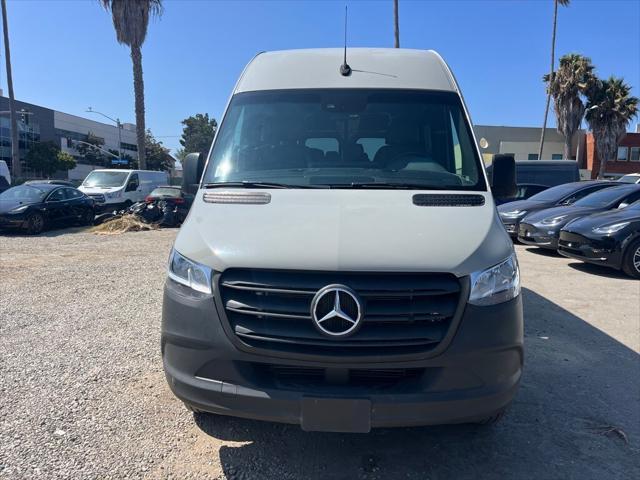 2022 mercedes-benz sprinter 2500 standard roof