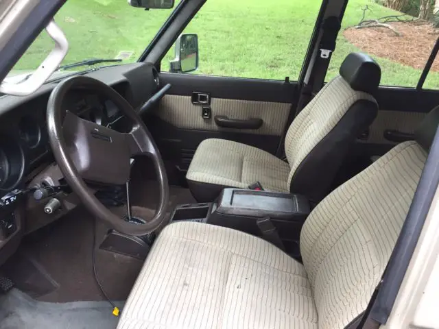1990 toyota land cruiser (rare, last year in bodystyle)