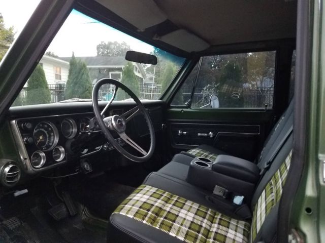 1972 highlander suburban 2wd