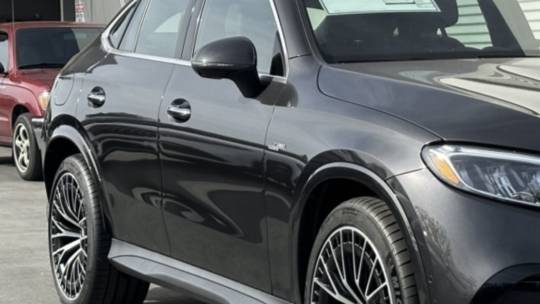 2025 Mercedes-Benz GLC