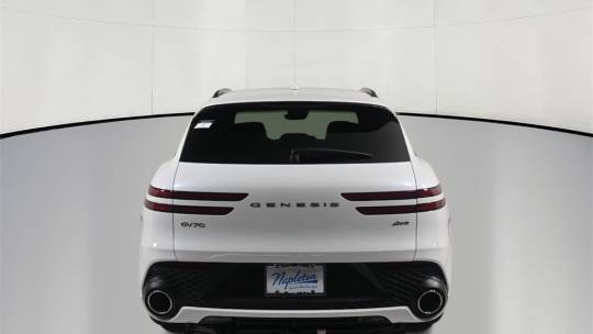 2025 Genesis GV70