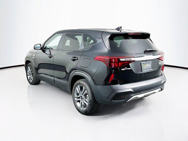 2023 kia seltos lx