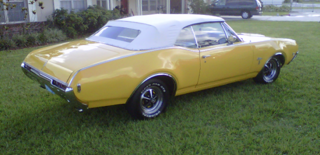 ** 1968 oldsmobile cutlass s convertible w/ 350 rocket engine & 82k orig miles